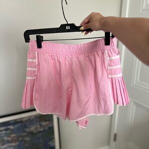 Pleated active shorts
